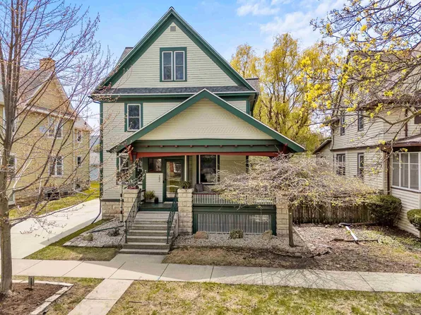 242 Sheboygan St, Fond Du Lac, WI 54935