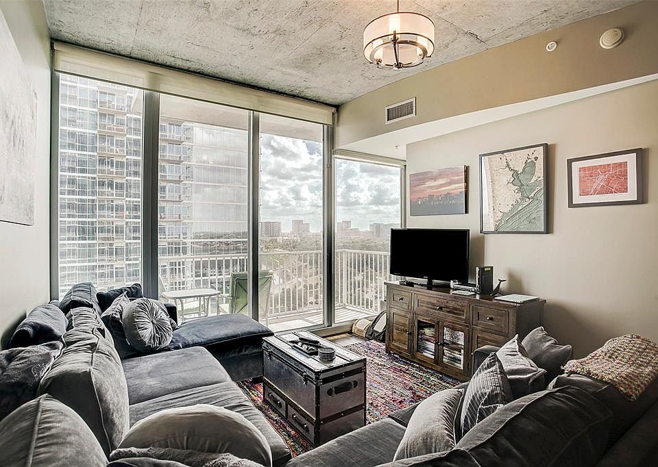 2nd image of 5925 Almeda Rd Unit 11314