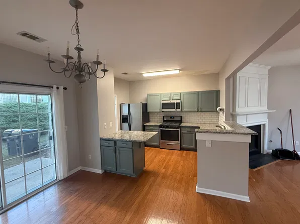 1046 Annazanes Ct, Alpharetta, GA 30004