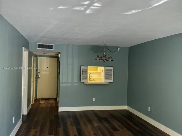 14321 N Kendall Dr Unit 202-F, Miami, FL 33183