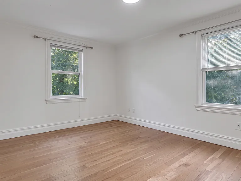 587 Central Ave — Photo 18