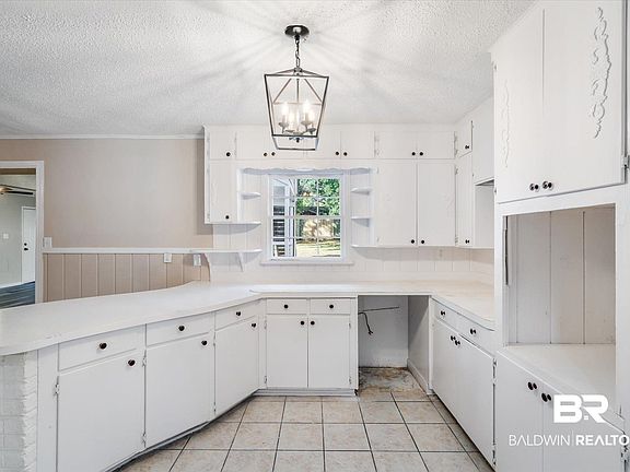 3rd image of 1162 Ginger Dr