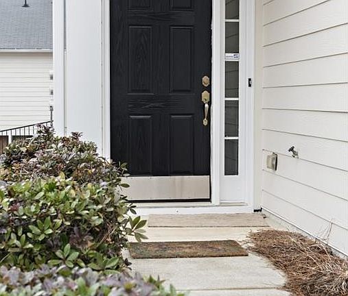 3rd image of 26 Jekyll Dr