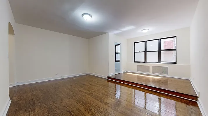 Rented by Bond New York | media 12