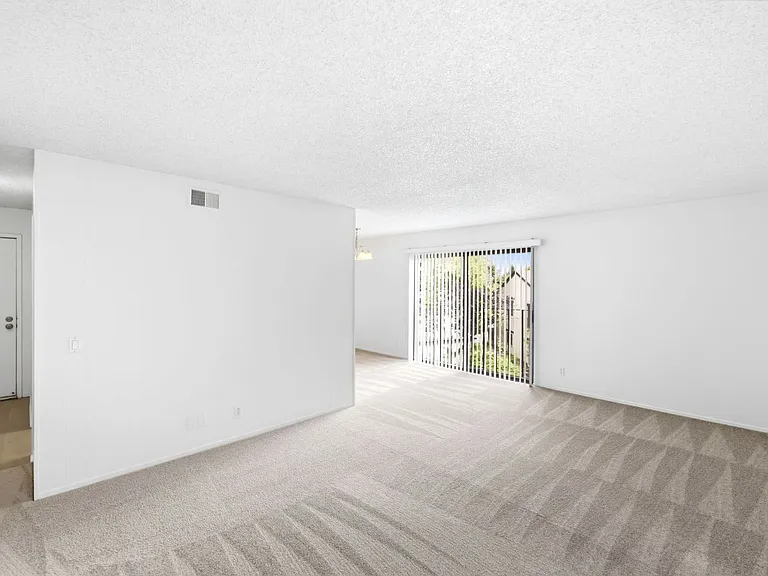 777 San Antonio Rd #86 — Photo 2
