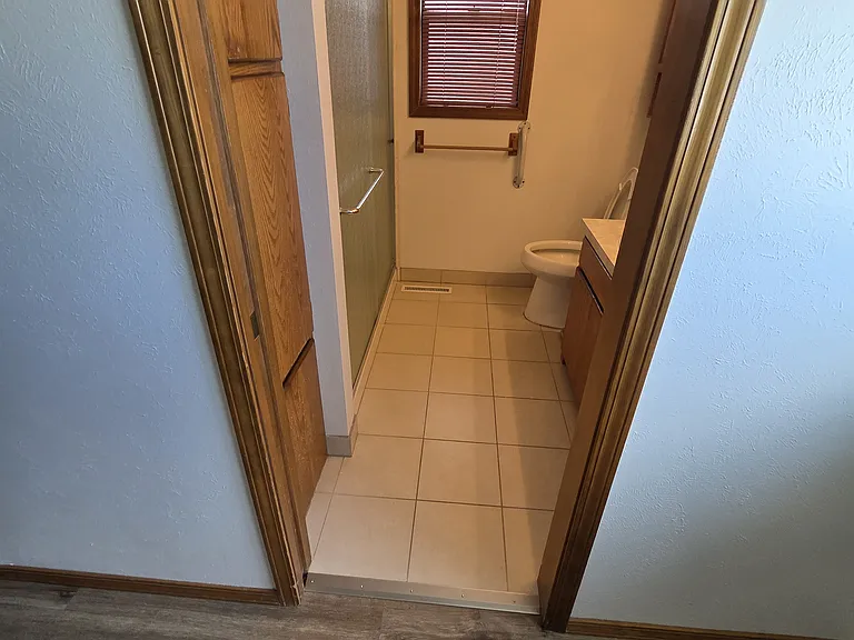 2215 Terrace Dr — Photo 17