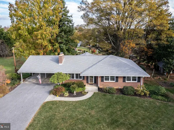 211 3rd Ave, Reisterstown, MD 21136