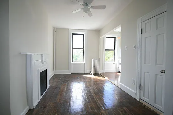 Rented by Dwell Residential Inc | media 28