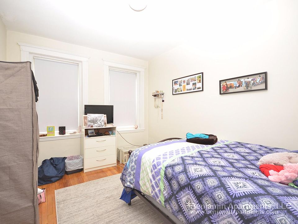 1st image of 9 Egremont Rd #18
