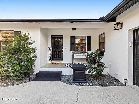 5th image of 1791 OAK GROVE Drive S
