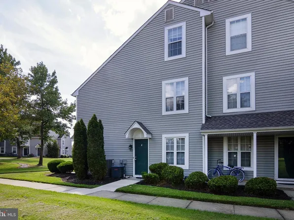 515 Shetland Ct, Sewell, NJ 08080