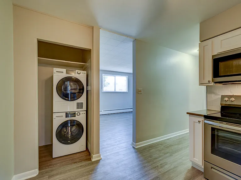 3601 Eaton St — Photo 3