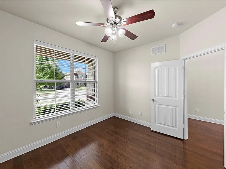 2678 Calmwood Dr — Photo 14