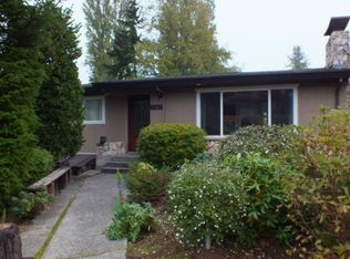 9230 41st Ave NE, Seattle, WA 98115