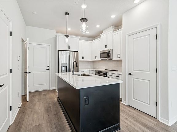 7th image of this home