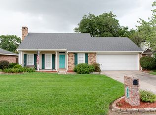 929 Rosedown Ln, Lafayette, LA 70503