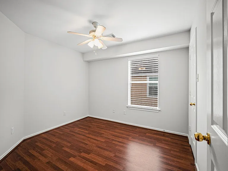35 Ledgestone Pl — Photo 19