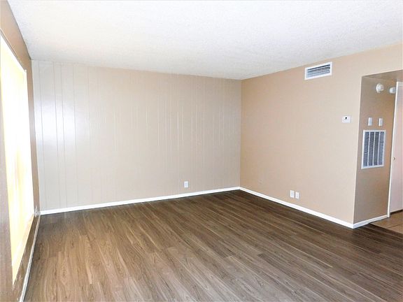 3rd image of 3520 W Dunlap Ave #189
