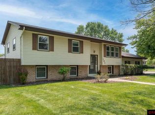 101 Marabou Dr, Mankato, MN 56001