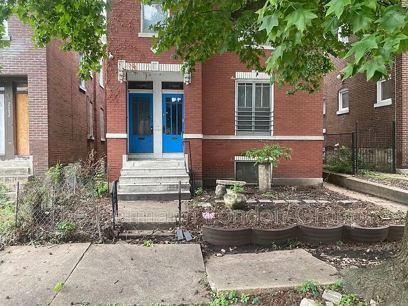 1 bed, 1.0 bath, 1100 sqft, $875 — Photo 1