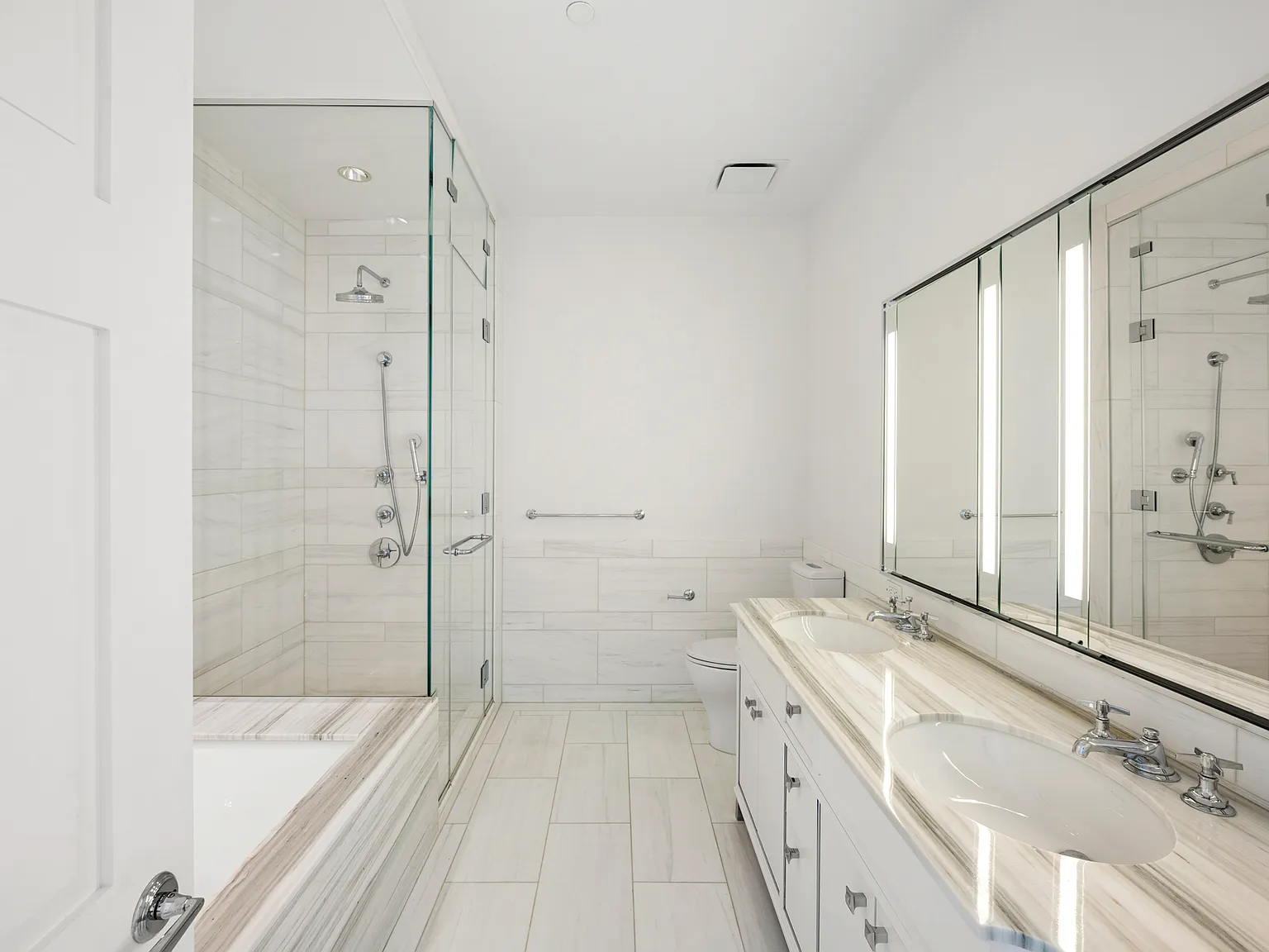 30 Park Place — Photo 2