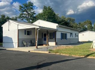 1034 Alexander Spring Rd, Carlisle, PA 17015