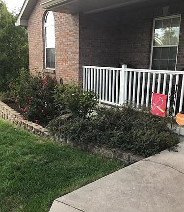2nd image of 1906 Longstreet Dr