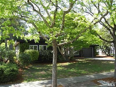 1st image of 839 Oak Ln