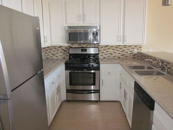 5th image of 4343 Mammoth Ave APT 10