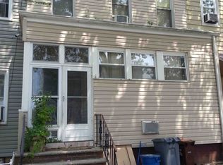 7351 70th St, Ridgewood, NY 11385