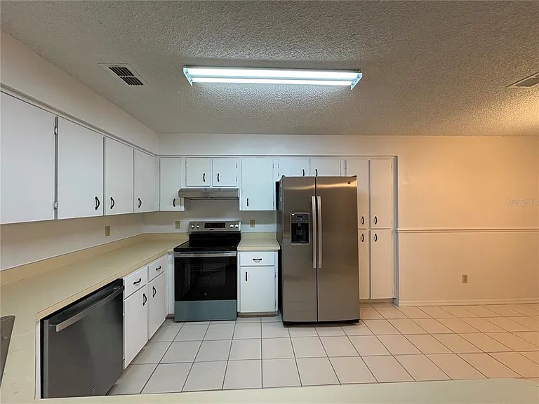 2870 SW 143rd Place Rd — Photo 10