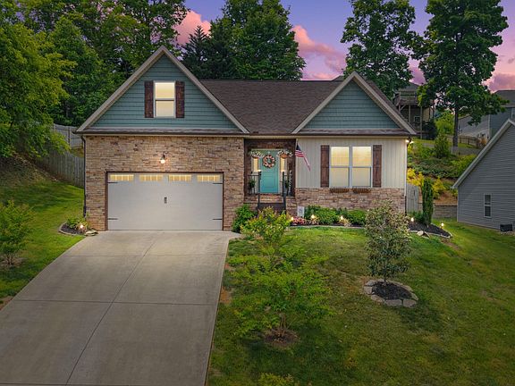 2nd image of 3865 High View Ln