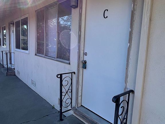 2nd image of 656 East Ave #C