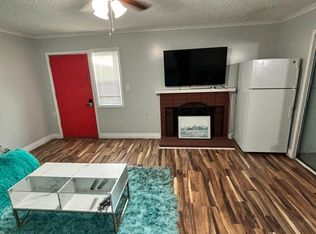 1826 E 215th Pl, Carson, CA 90745