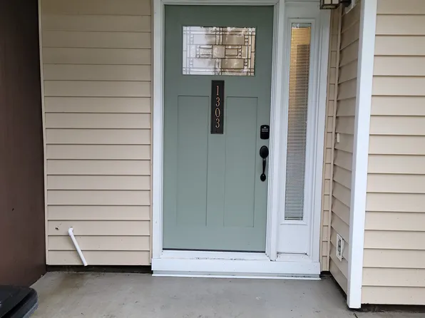 1303 Dover St, Southern Pines, NC 28387