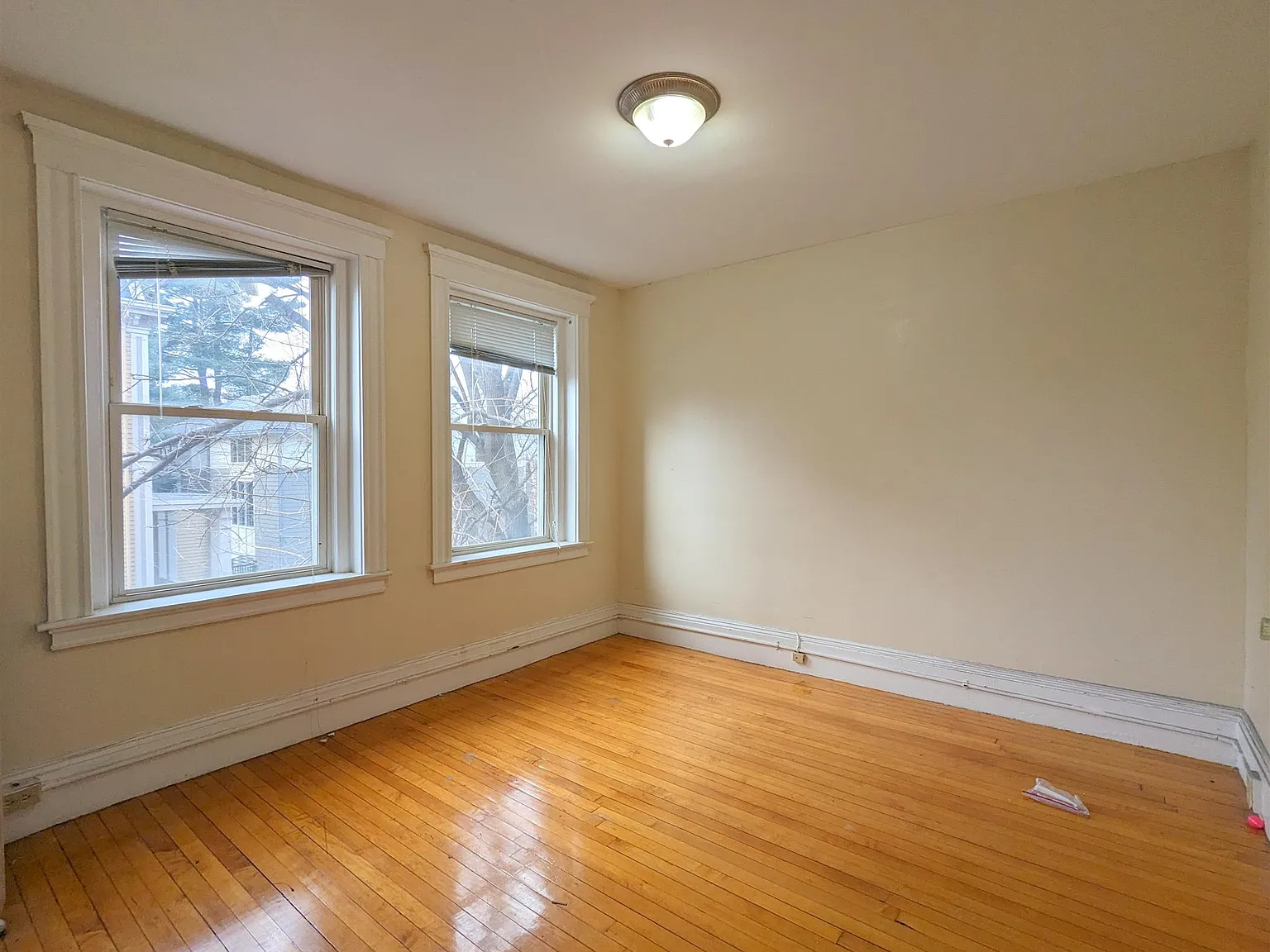 5 Craigie Cir — Photo 2