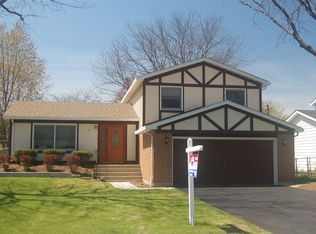 110 S Berteau Ave, Bartlett, IL 60103