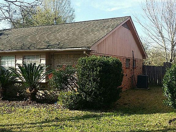 3rd image of 8119 Garden Parks Dr