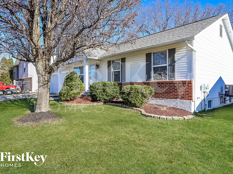 70 Fawn Oaks Dr — Photo 2