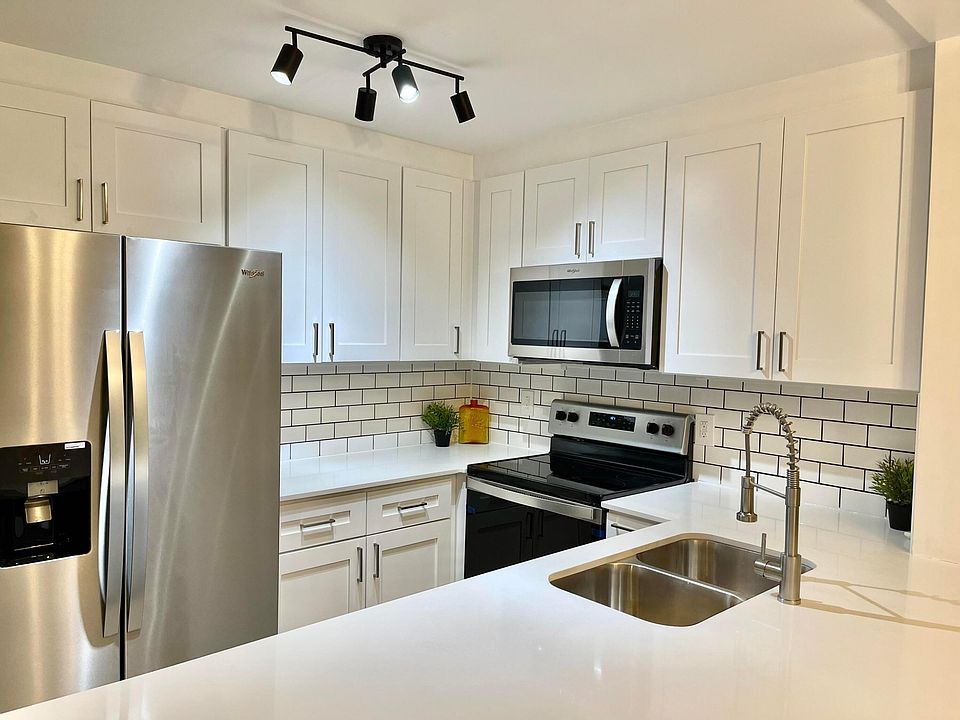 1st image of 108 NE 20th Avenue #102