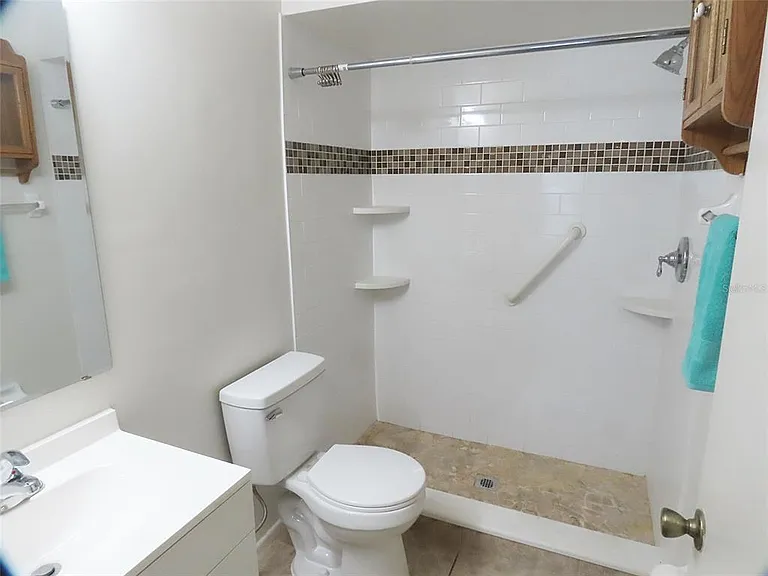 104 Northlake Dr #104 — Photo 12