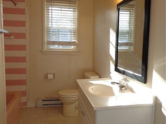 5th image of 4626 Coronet Ave