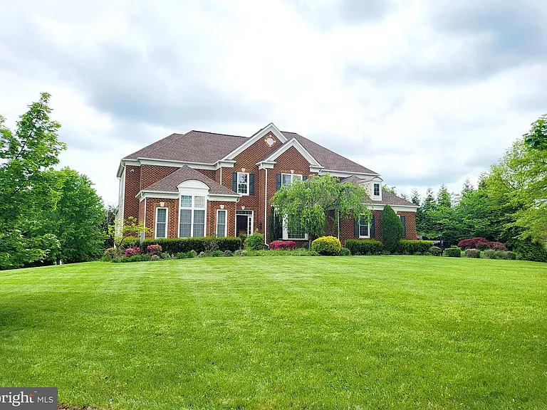 25580 Fishers Hill Ct — Photo 2