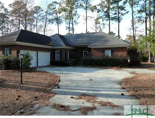 1st image of 4 Pine Lakes Avenue