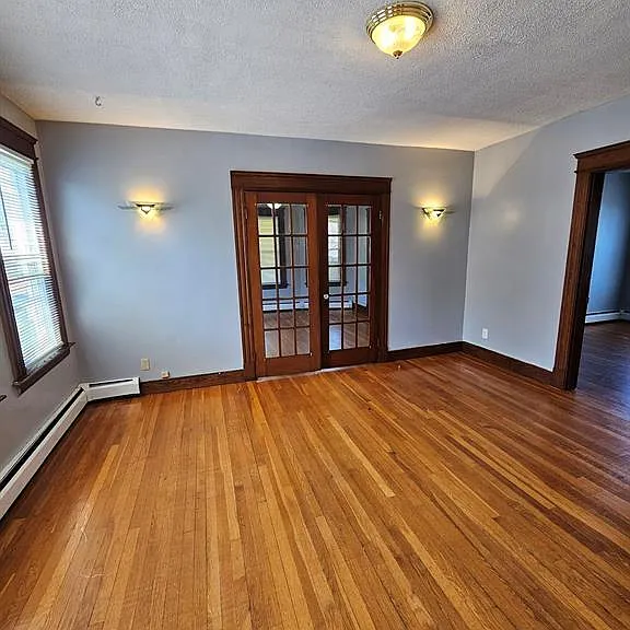 75 Vernon St — Photo 2