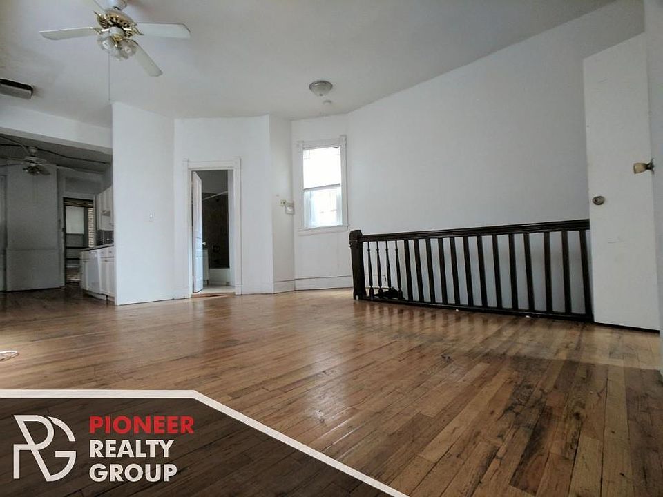 2nd image of 2600 N Racine Ave #1