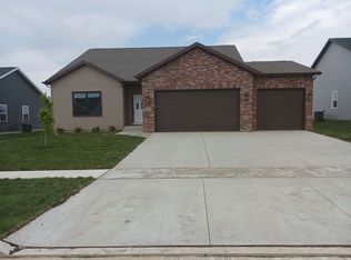 2399 Boulder Dr, Normal, IL 61761