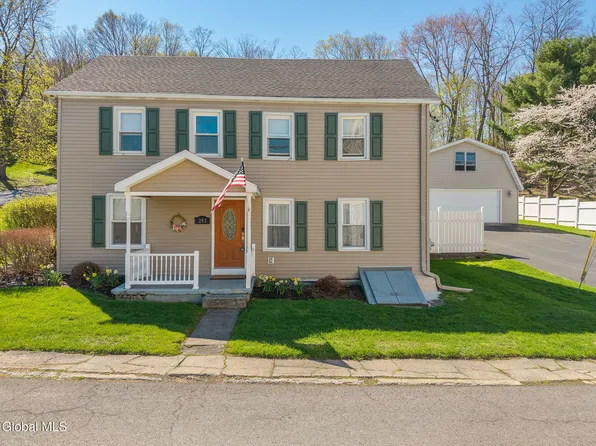293 S Main St, New Baltimore, NY 12124