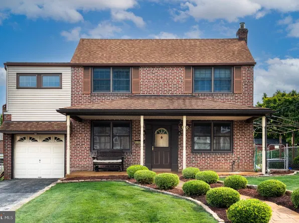 80 Strathaven Dr, Broomall, PA 19008
