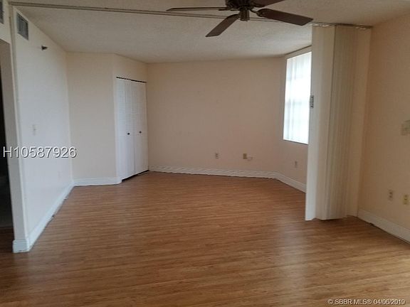 4th image of 900 Saint Charles Pl APT 816